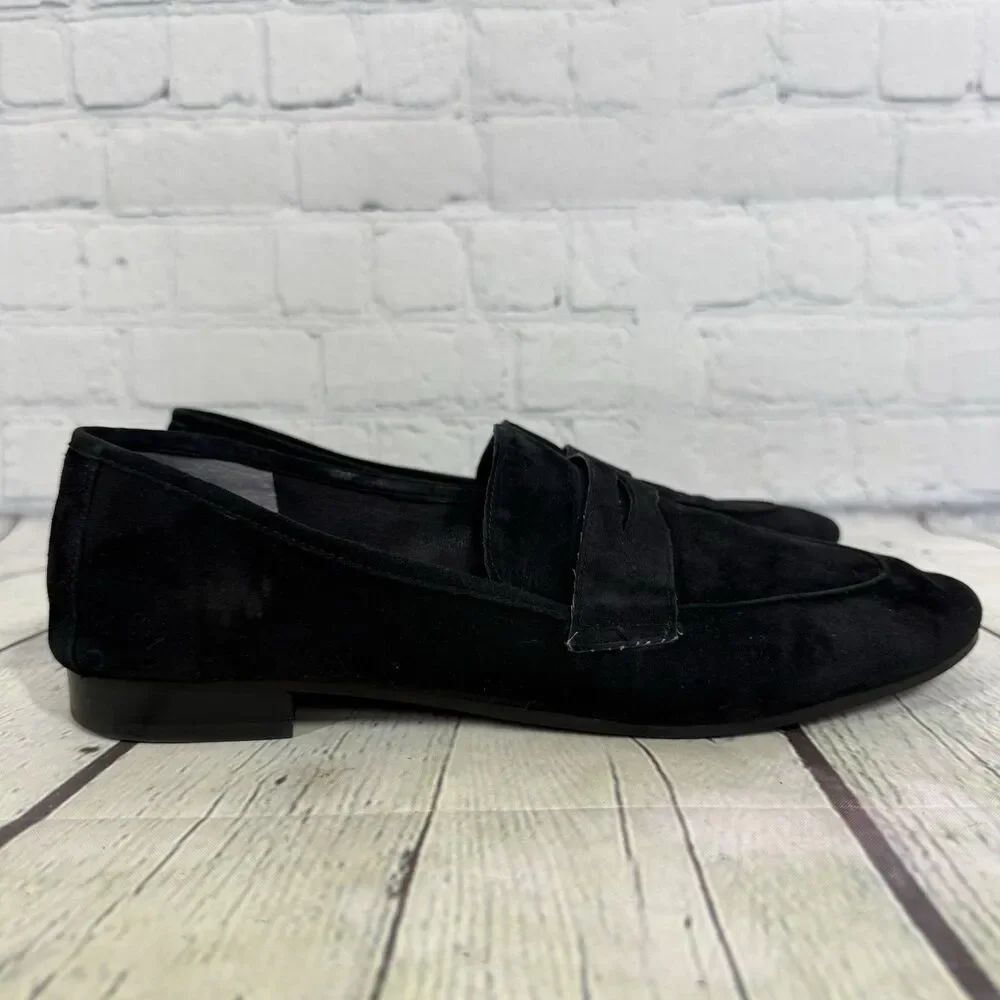 Marc Fisher Womens 9.5 Black Suede Penny Loafers Leather Slip On Flats Preppy